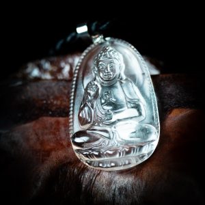 Phật Bản Mệnh Tuổi Tuất Hợi