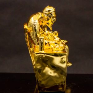 Ông Quản Gia - Mạ Vàng 24K